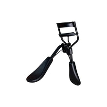 Load image into Gallery viewer, Padded Eyelash Curler_3.png
